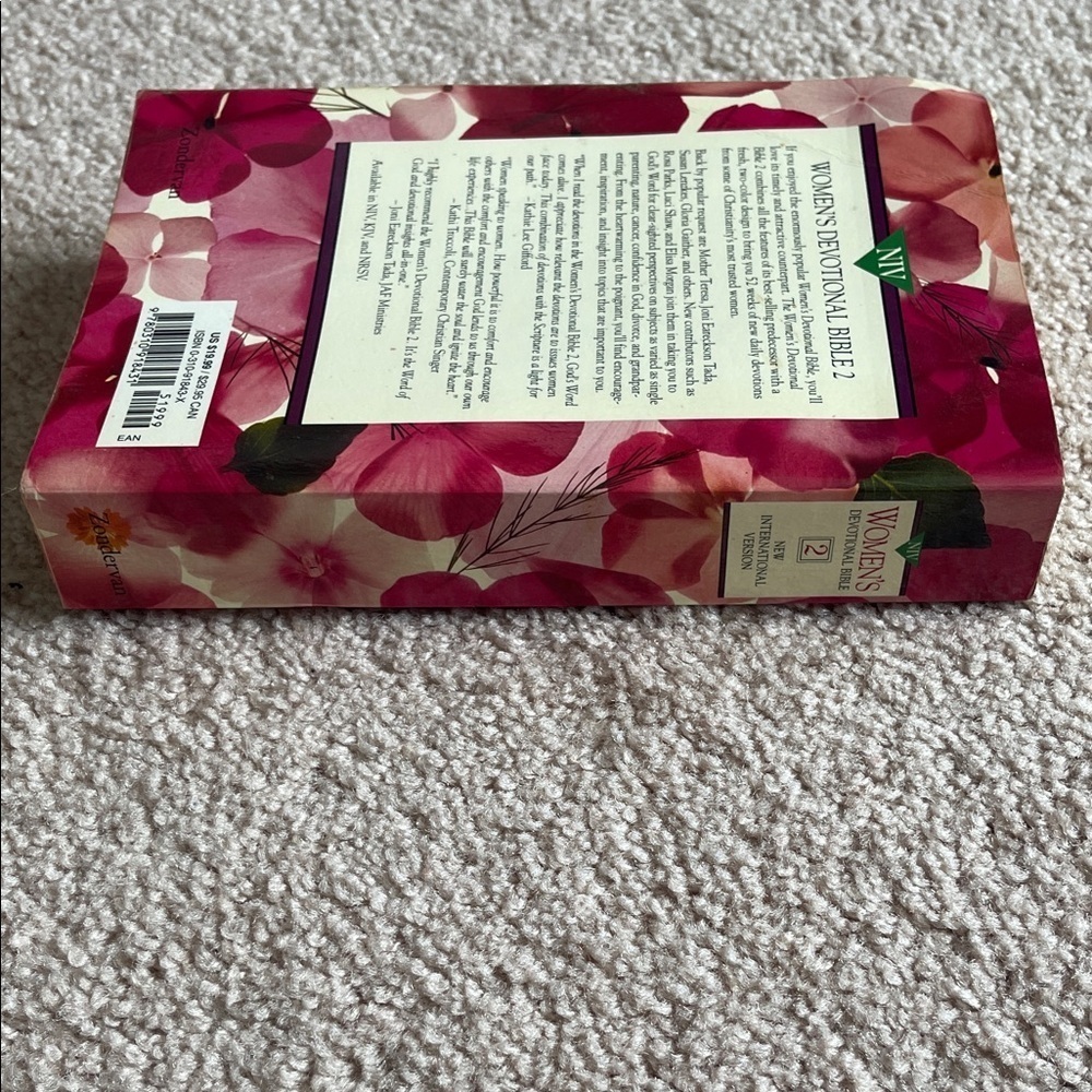 Women's Devotional Bible with Floral Cover - Picture 5 of 5